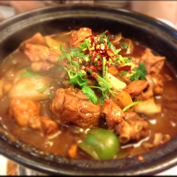 CHICKEN HOTPOT