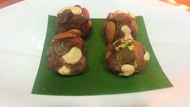 Dates and Nuts Ladoo