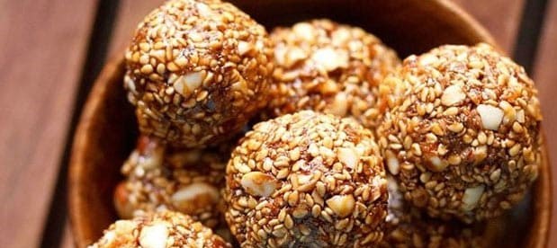 Moongfali Til Laddoo